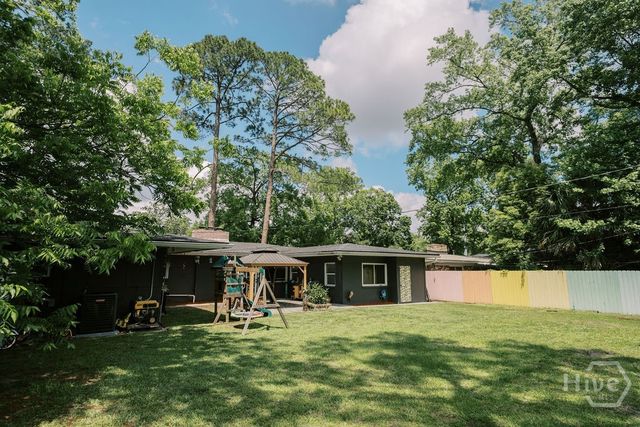303 La Fayette Circle, Savannah, GA 31405
