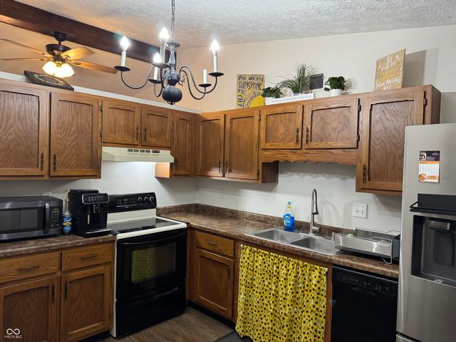 5147 Antigua Trail, Indianapolis, IN 46237