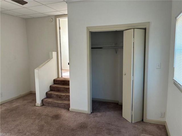 14 Fairview CIR S, Portsmouth, VA 23702