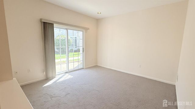 440 Bluebird Drive, Monroe, NJ 08831