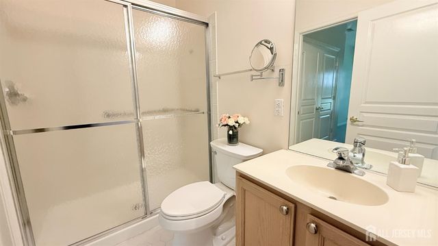 440 Bluebird Drive, Monroe, NJ 08831