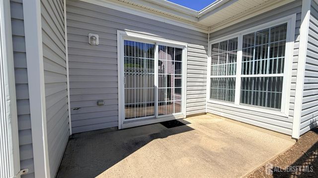 440 Bluebird Drive, Monroe, NJ 08831