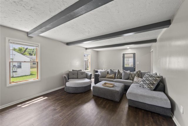4511 Edgewyn Avenue, Hilliard, OH 43026