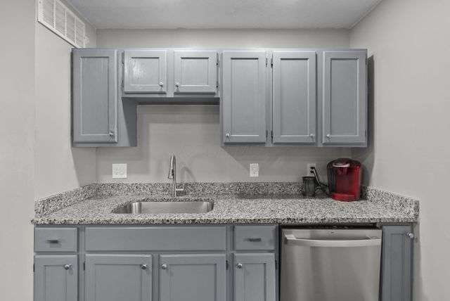 4511 Edgewyn Avenue, Hilliard, OH 43026