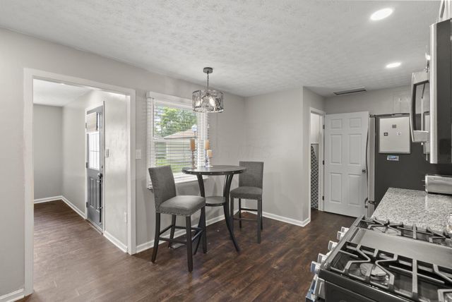 4511 Edgewyn Avenue, Hilliard, OH 43026