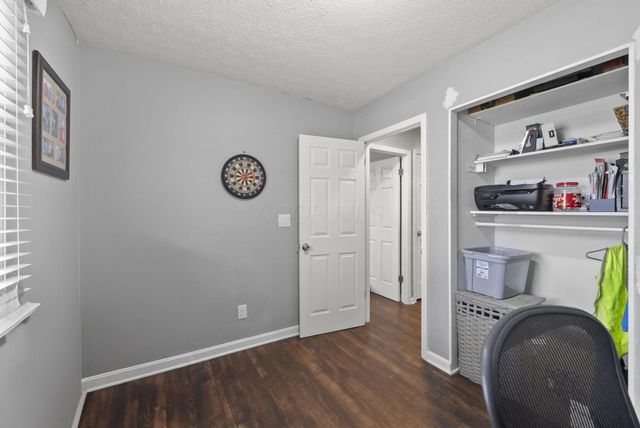4511 Edgewyn Avenue, Hilliard, OH 43026