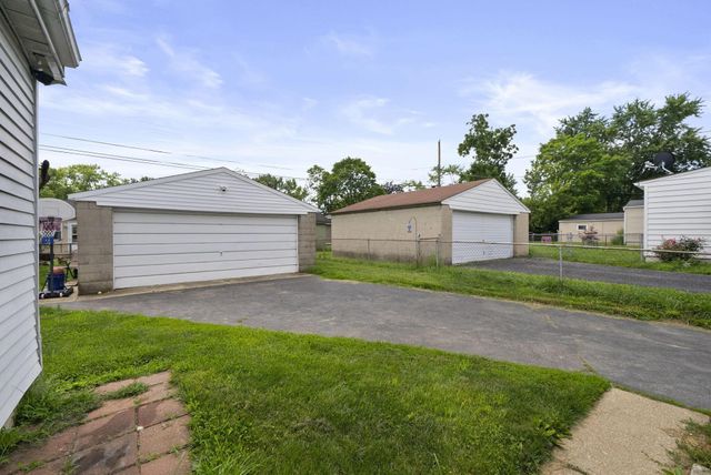 4511 Edgewyn Avenue, Hilliard, OH 43026