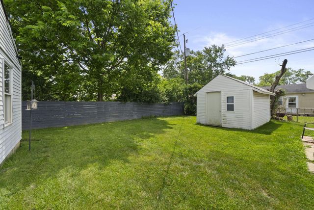 4511 Edgewyn Avenue, Hilliard, OH 43026