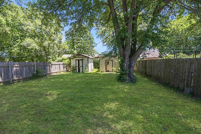 530 S Ruth Ave, Andover, KS 67002