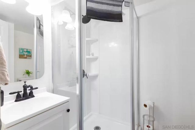 24643 Leafwood Dr, Murrieta, CA 92562