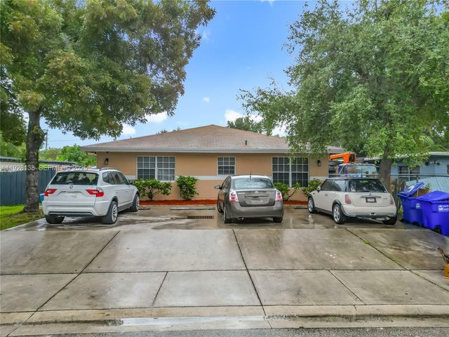 530 NE 34th St 1, Pompano Beach, FL 33064