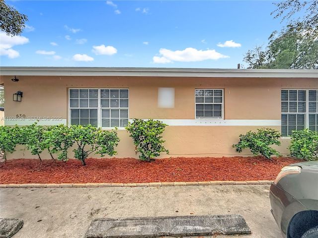 530 NE 34th St 1, Pompano Beach, FL 33064