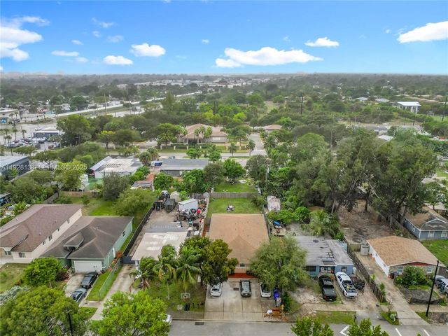 530 NE 34th St 1, Pompano Beach, FL 33064