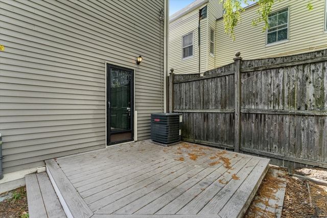 75 Winter St, Cambridge, MA 02141
