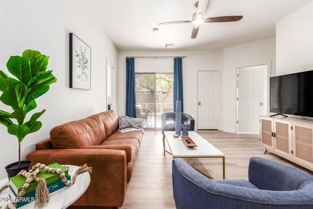 8800 N 107th Avenue 66, Peoria, AZ 85345