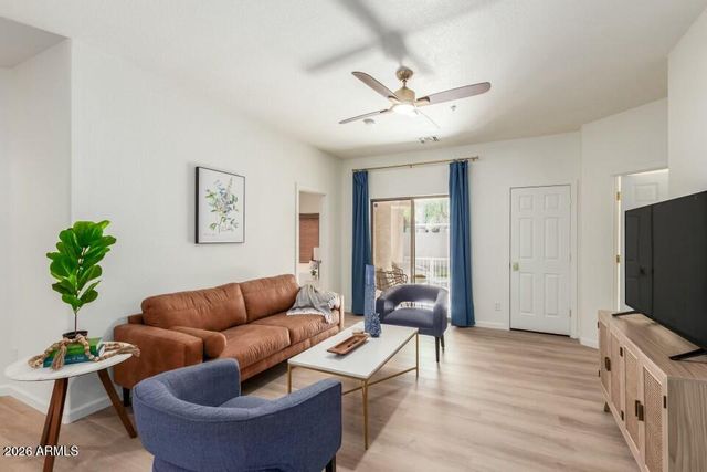 8800 N 107th Avenue 66, Peoria, AZ 85345