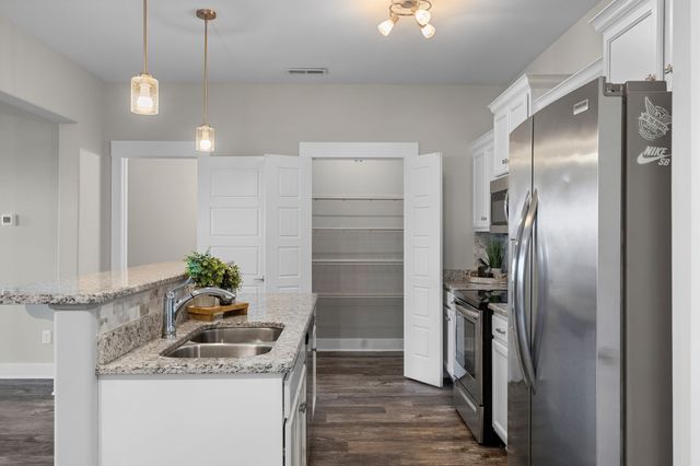 4114 Suntropic Lane, Murfreesboro, TN 37127