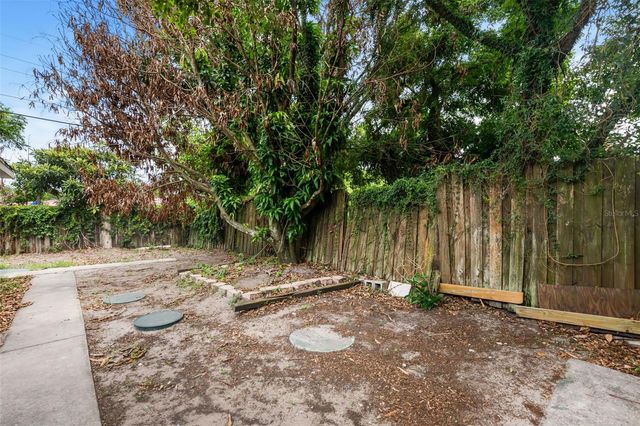 1039 WOODLAND AVENUE, Lakeland, FL 33801