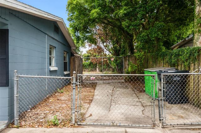 1039 WOODLAND AVENUE, Lakeland, FL 33801
