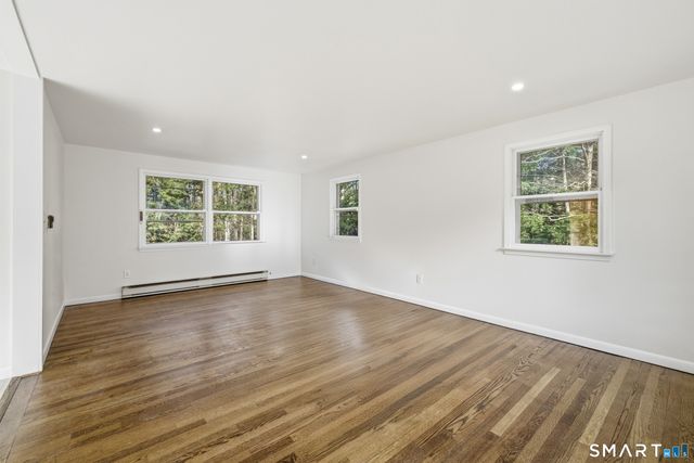 6 Heritage Lane, Simsbury, CT 06070