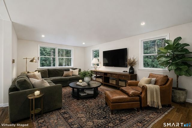 6 Heritage Lane, Simsbury, CT 06070