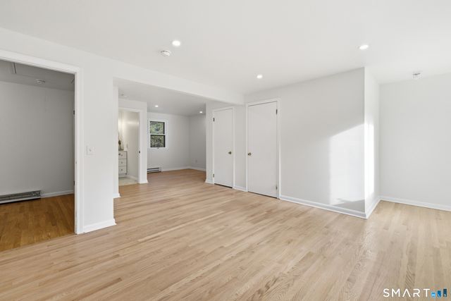 6 Heritage Lane, Simsbury, CT 06070