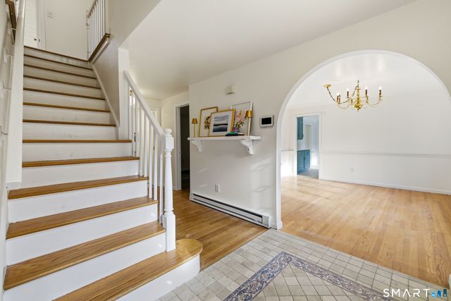 6 Heritage Lane, Simsbury, CT 06070