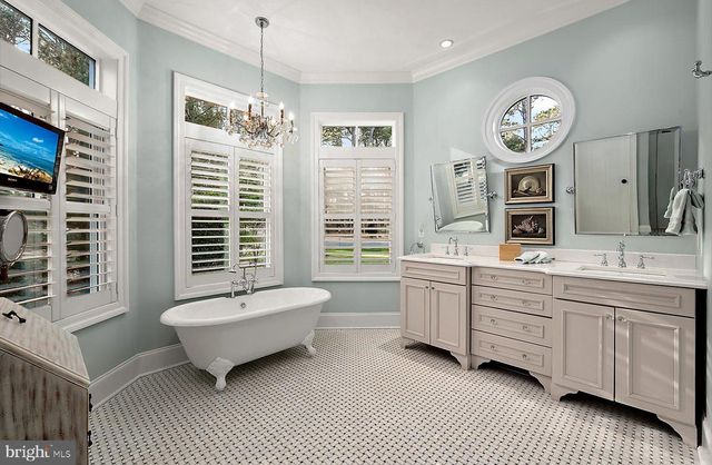 12 ROLLING RD, Rehoboth Beach, DE 19971