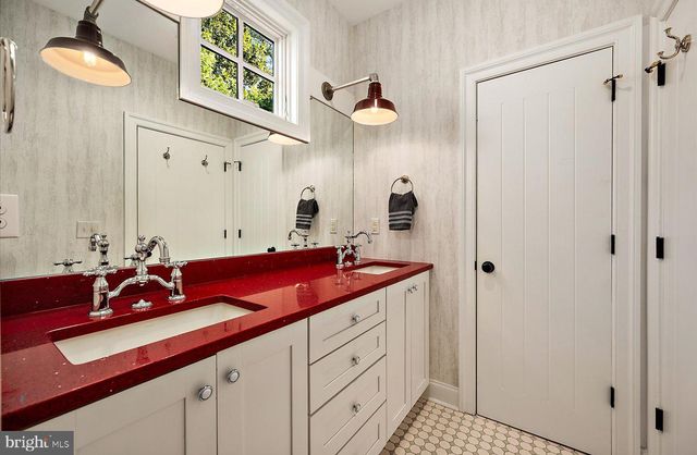 12 ROLLING RD, Rehoboth Beach, DE 19971