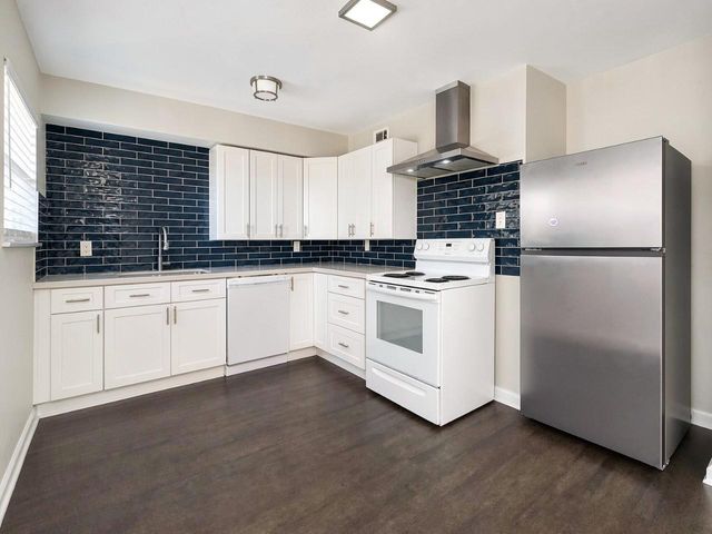 1824 Thonig Road 4, Houston, TX 77055