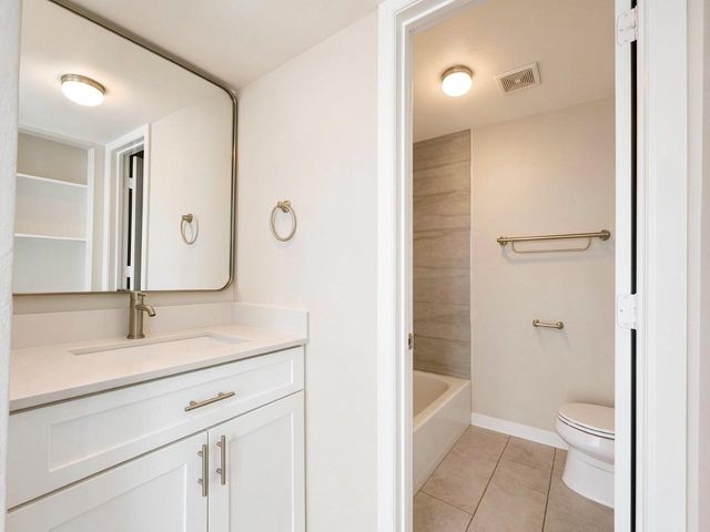 1824 Thonig Road 4, Houston, TX 77055