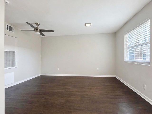 1824 Thonig Road 4, Houston, TX 77055