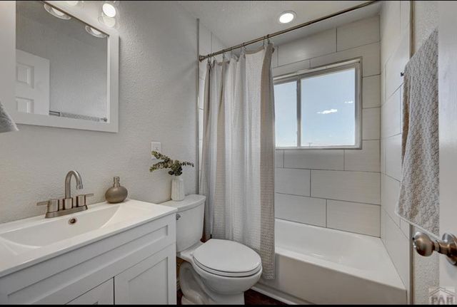 3417 Avondale Blvd, Avondale, CO 81022