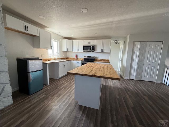 3417 Avondale Blvd, Avondale, CO 81022