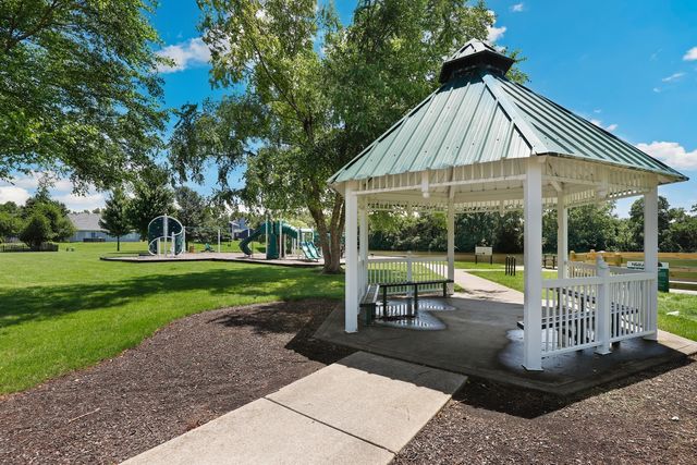 908 Blandford Avenue, New Lenox, IL 60451
