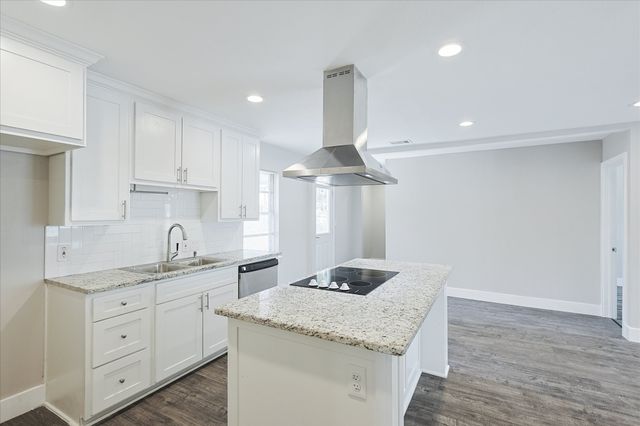821 Collin Drive, Euless, TX 76039