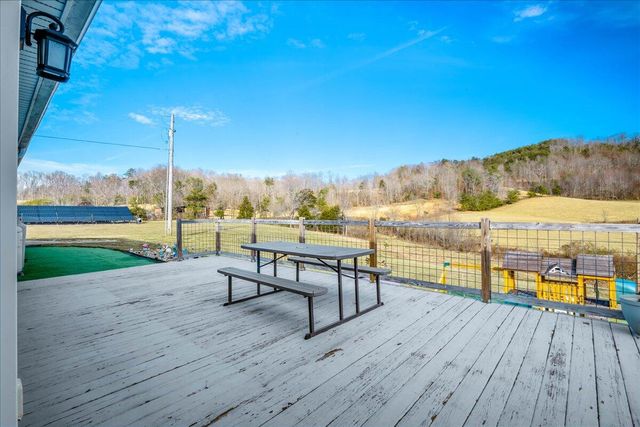 2655 Cripple Creek Road, Rockholds, KY 40759