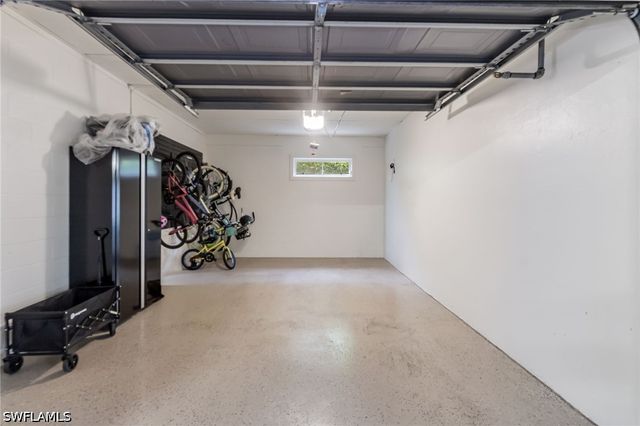 7693 Pebble Creek CIR 104, Naples, FL 34108