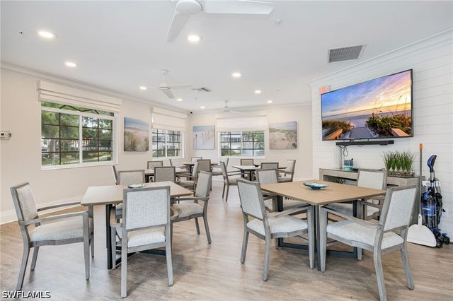 7693 Pebble Creek CIR 104, Naples, FL 34108