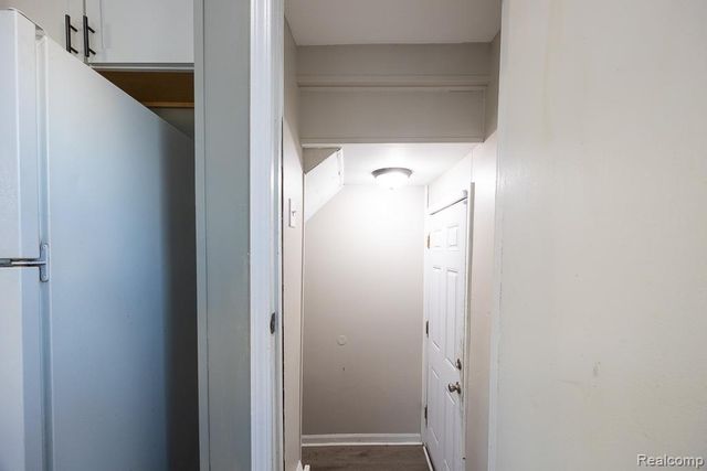 128 W Muir Avenue, Hazel Park, MI 48030