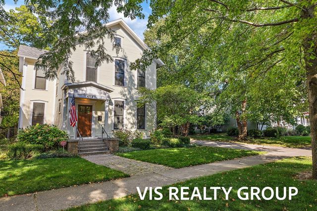 415 Howard Avenue, Grand Haven, MI 49417