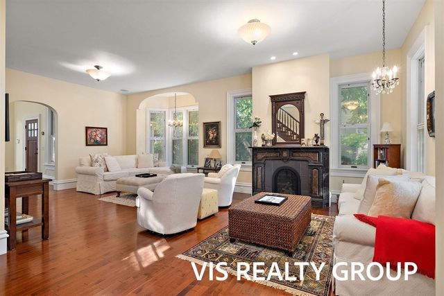 415 Howard Avenue, Grand Haven, MI 49417