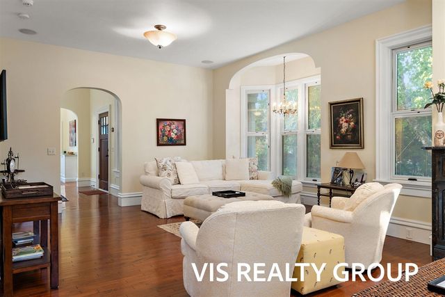 415 Howard Avenue, Grand Haven, MI 49417