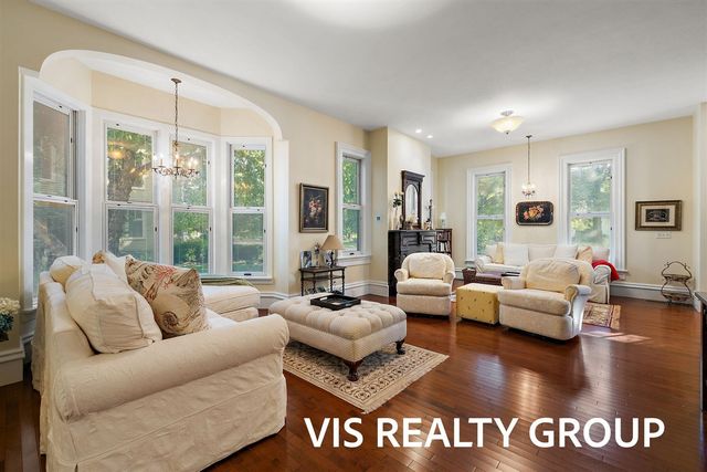 415 Howard Avenue, Grand Haven, MI 49417