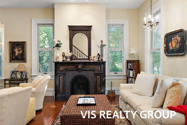 415 Howard Avenue, Grand Haven, MI 49417