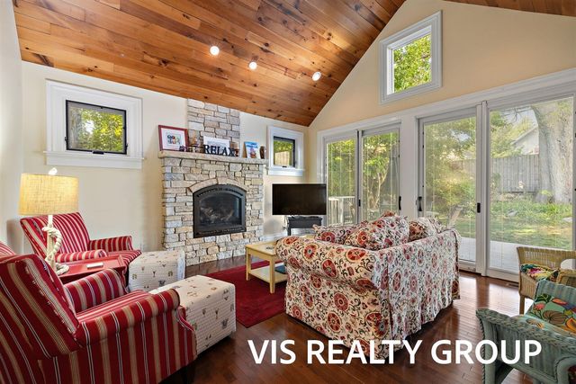 415 Howard Avenue, Grand Haven, MI 49417