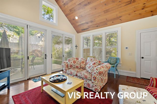 415 Howard Avenue, Grand Haven, MI 49417