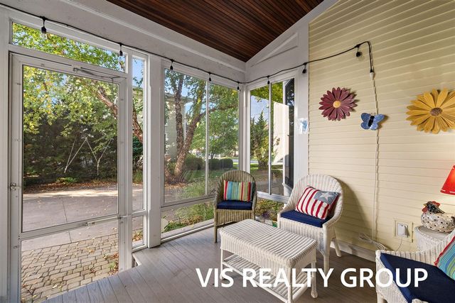 415 Howard Avenue, Grand Haven, MI 49417