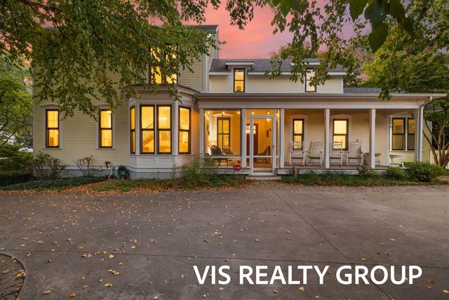 415 Howard Avenue, Grand Haven, MI 49417