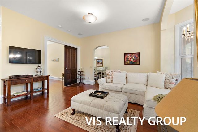 415 Howard Avenue, Grand Haven, MI 49417